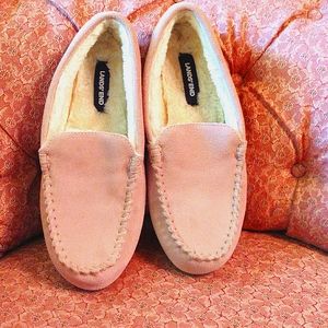 Land's End pink suede slippers Size 8 B USA